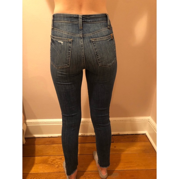 Joe’s Jeans High Rise Skinny ~ Host Pick 2x - Picture 3 of 3